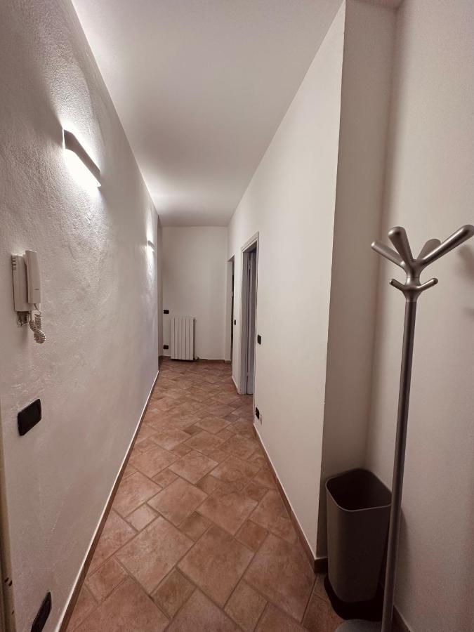 Апартаменты La Casa Del Corso Арона Экстерьер фото